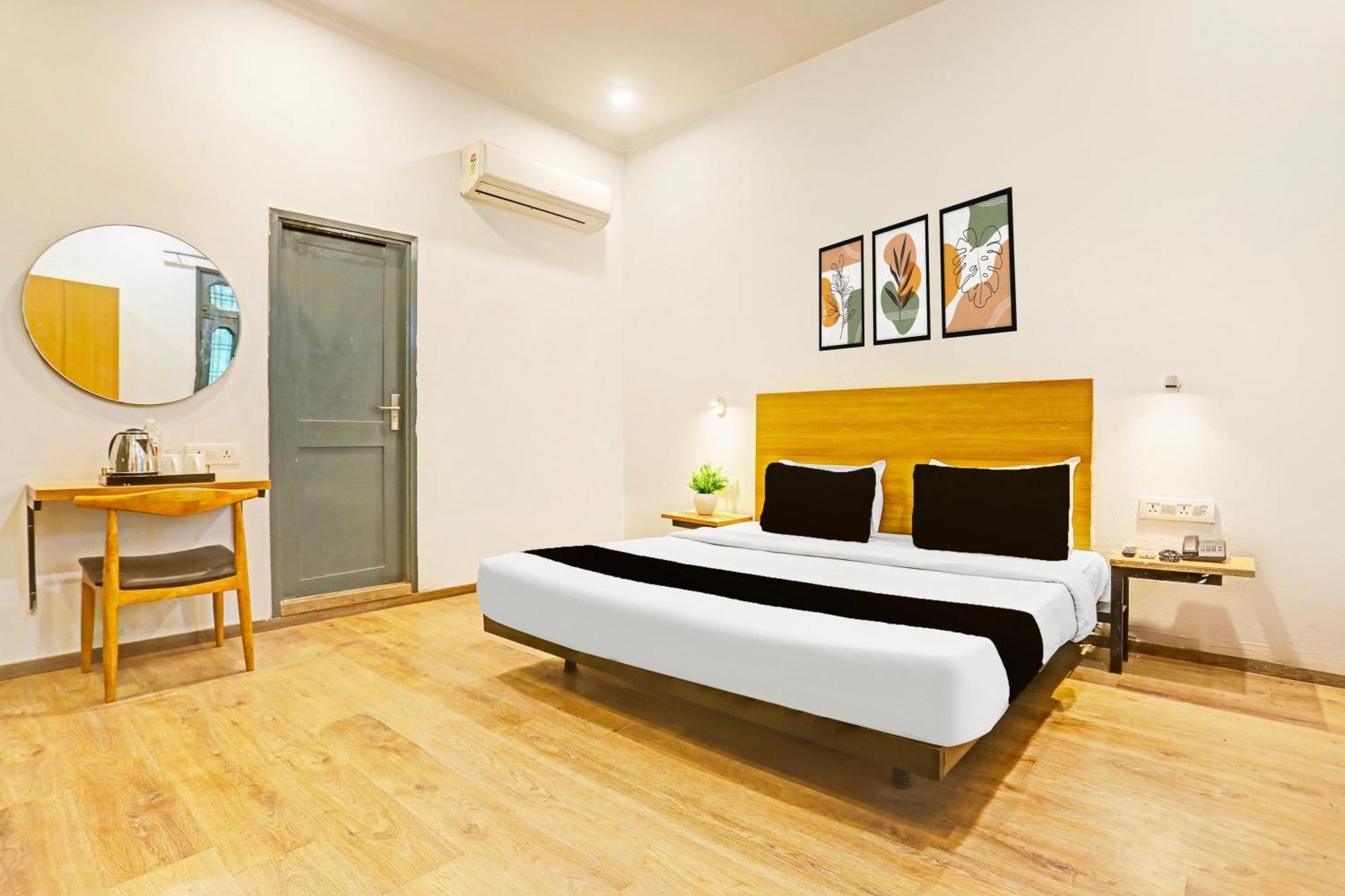 Super Townhouse Vijay Khand Gomti Nagar ลัคเนา ภายนอก รูปภาพ
